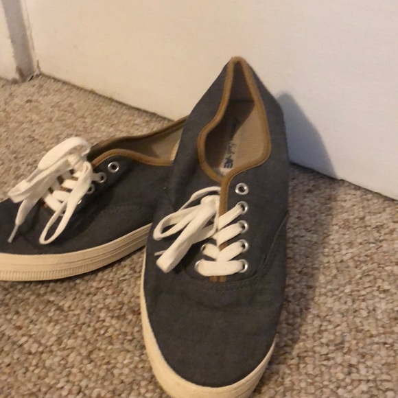 American eagle shoes - Picture 2 of 2